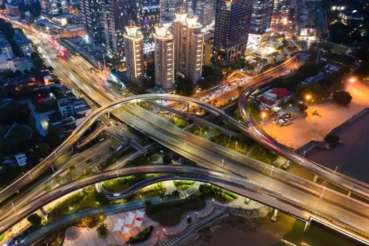 Advanced Connectivity& Infrastructure